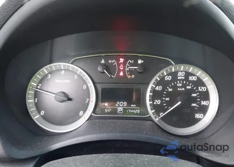 2014 Nissan Sentra Sr z USA, uszkodzony, nr VIN 3N1AB7AP5EY259487